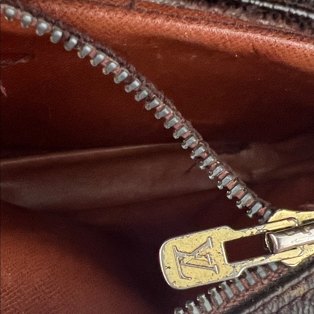 Louis Vuitton Vintage Amazon Monogram Brown Crossbody Bag - Picture 13 of 15